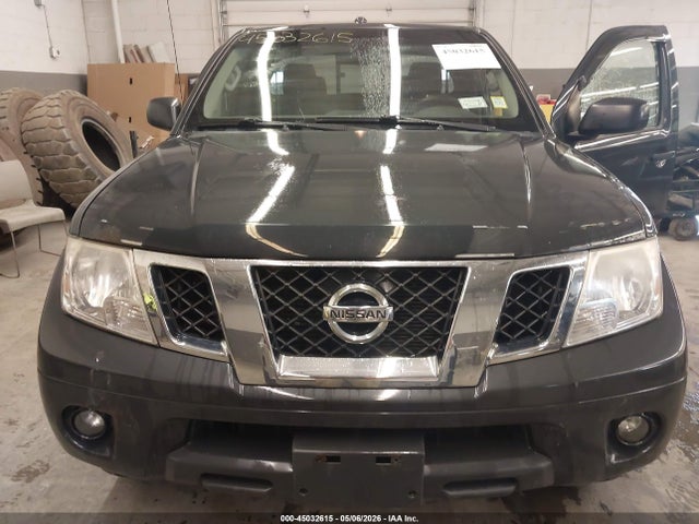 Nissan Frontier Sv