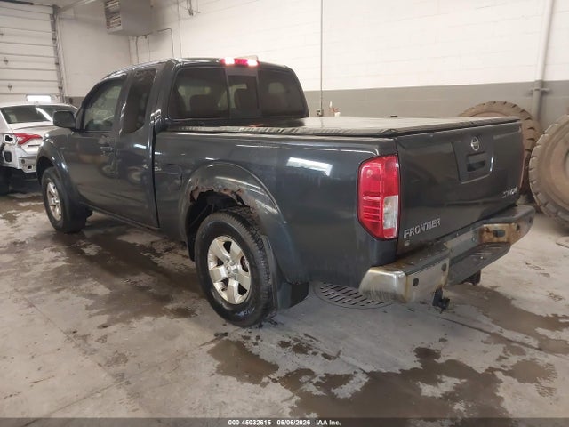 Nissan Frontier Sv
