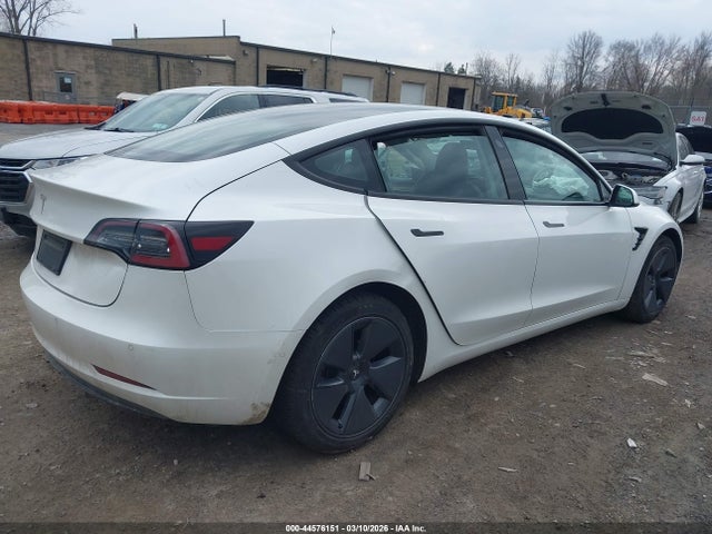 Tesla Model 3 Standard Range Plus Rear-wheel Drive