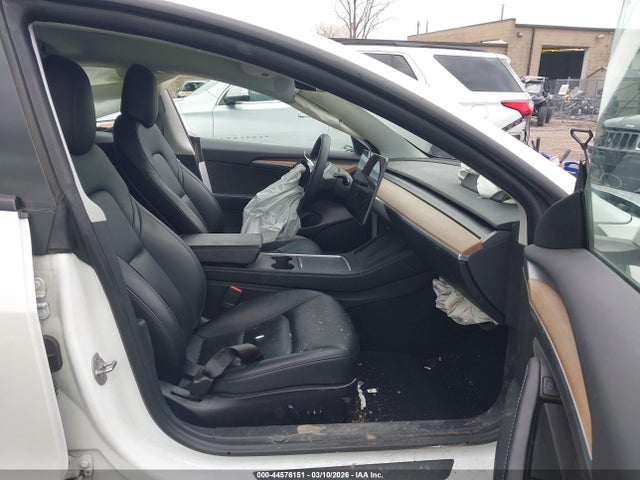 Tesla Model 3 Standard Range Plus Rear-wheel Drive