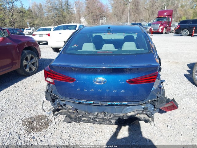 Hyundai ELANTRA Sel
