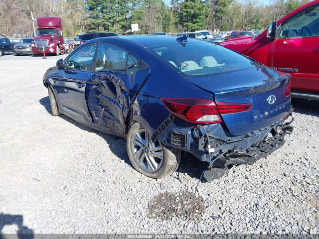 Hyundai ELANTRA Sel