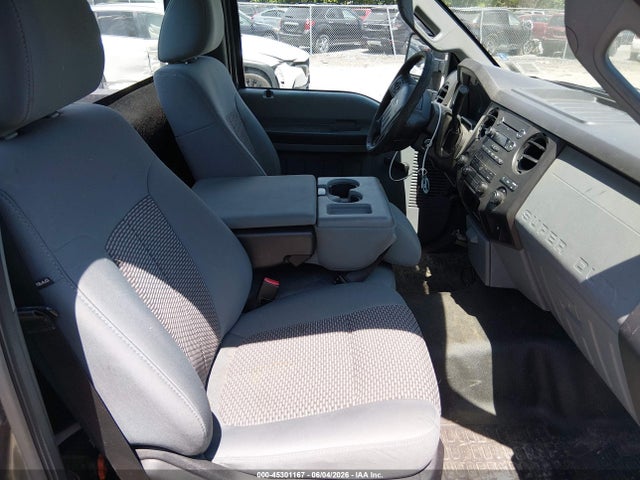 Ford F-250 Xl