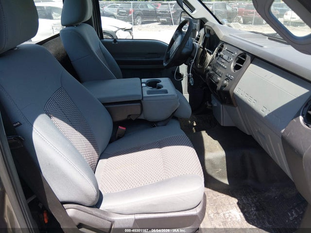 Ford F-250 Xl