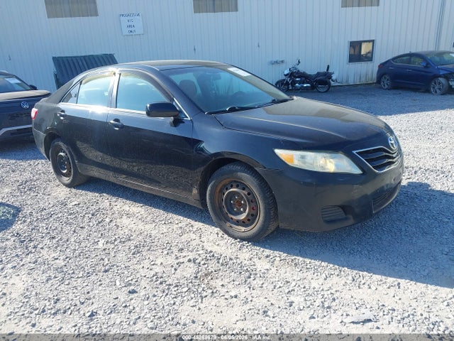 Salvage Toyota Camry Image