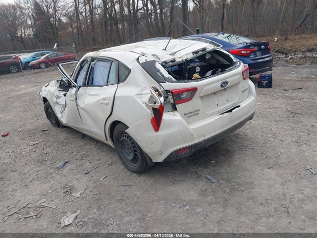 Subaru Impreza Base 5-door