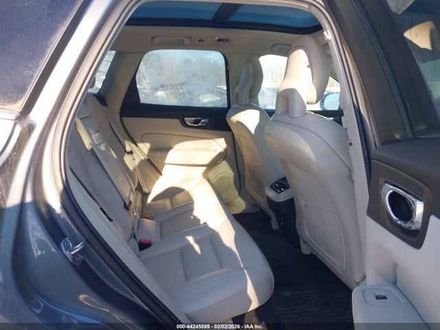 Volvo XC60 T6 Momentum