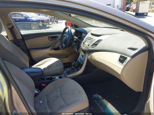 Hyundai ELANTRA Se