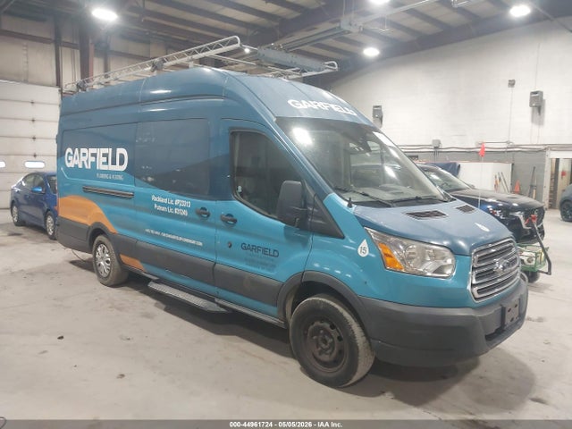 Salvage Ford Transit Image