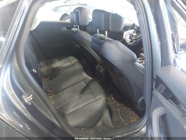 Audi A4 Premium Plus 45 Tfsi S Line Quattro S Tronic