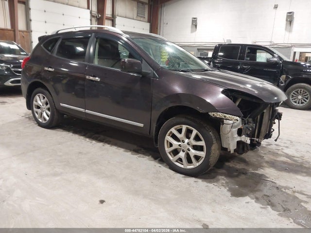 Salvage Nissan Rogue Image