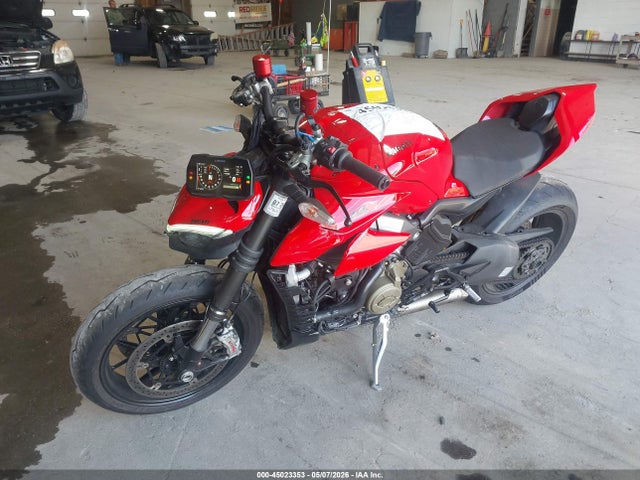 Ducati Streetfighter