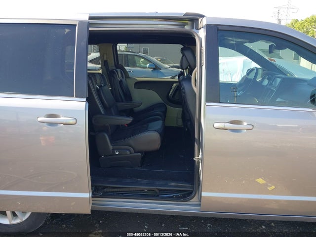 Dodge Grand Caravan Sxt