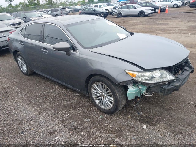 Salvage Lexus Es Image
