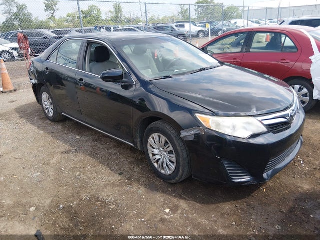 Salvage Toyota Camry Image