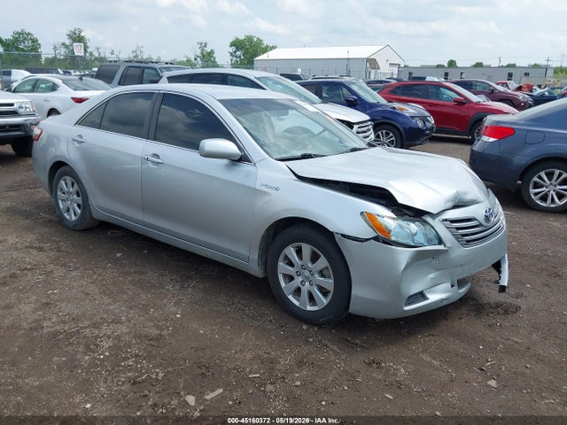 Salvage Toyota Camry Image