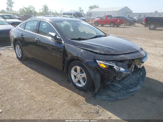 Salvage Chevrolet Malibu Image