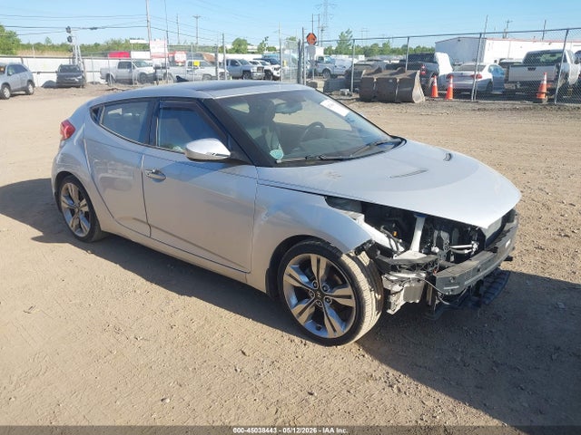 Salvage Hyundai VELOSTER Image