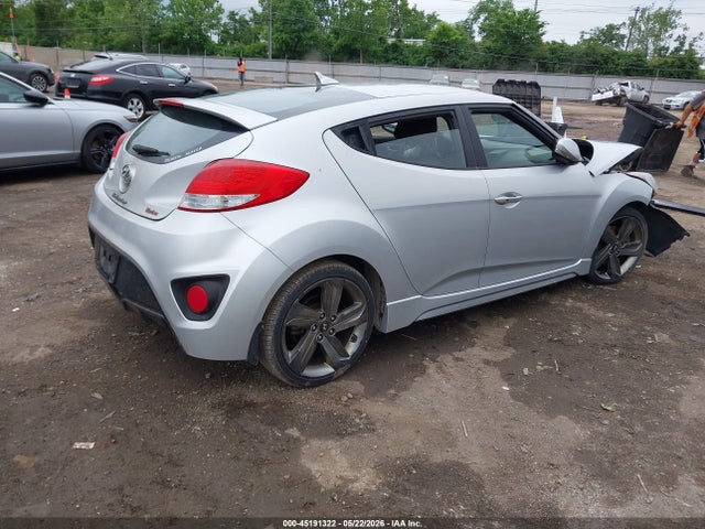 Hyundai VELOSTER Turbo