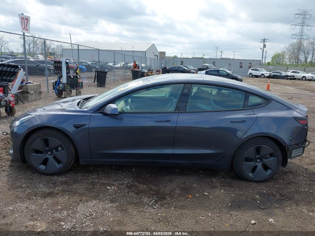 Tesla Model 3 Standard Range Plus Rear-wheel Drive