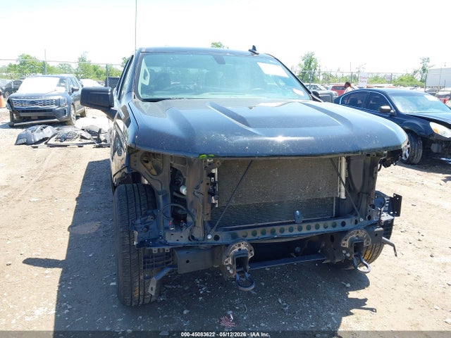 Chevrolet Silverado 1500 2wd  Standard Bed Custom