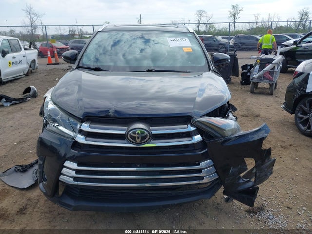Toyota Highlander Limited Platinum