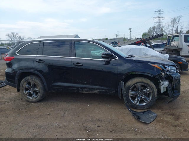 Toyota Highlander Limited Platinum