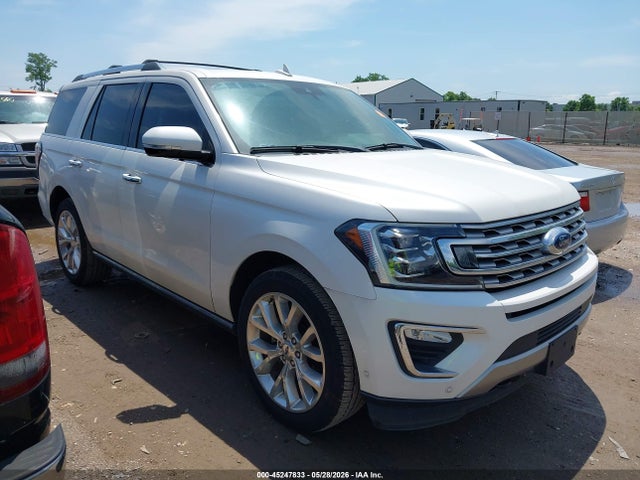 Salvage Ford Expedition Image