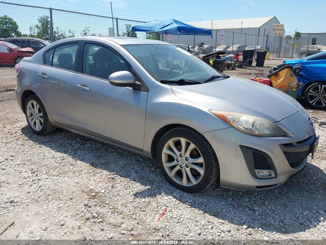 Salvage Mazda Mazda3 Image