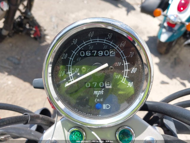 Suzuki Gz250