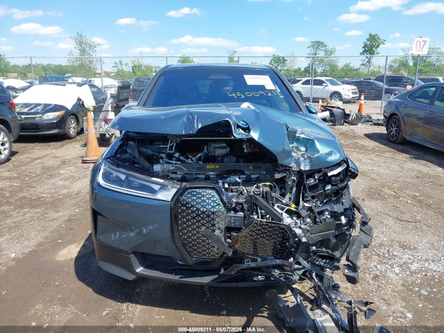 BMW iX Xdrive50