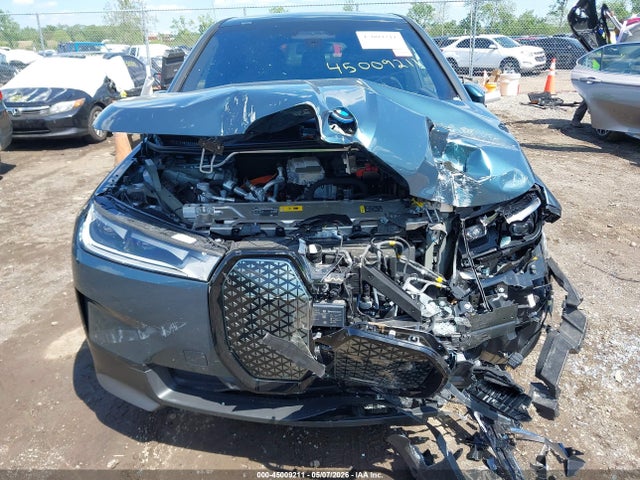 BMW iX Xdrive50