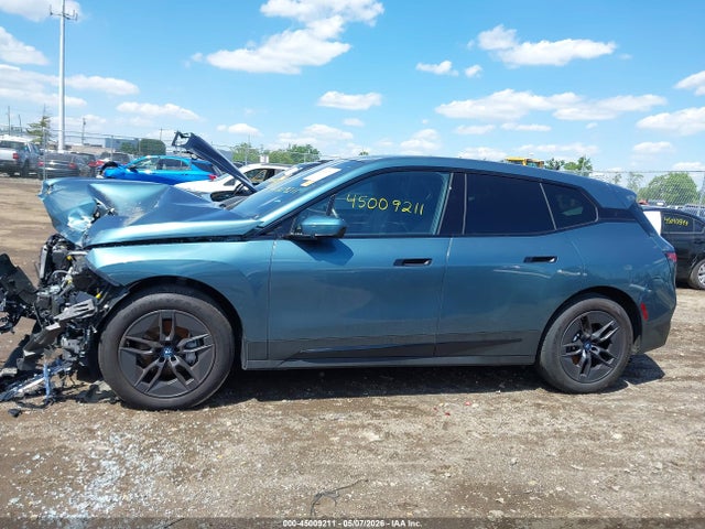 BMW iX Xdrive50