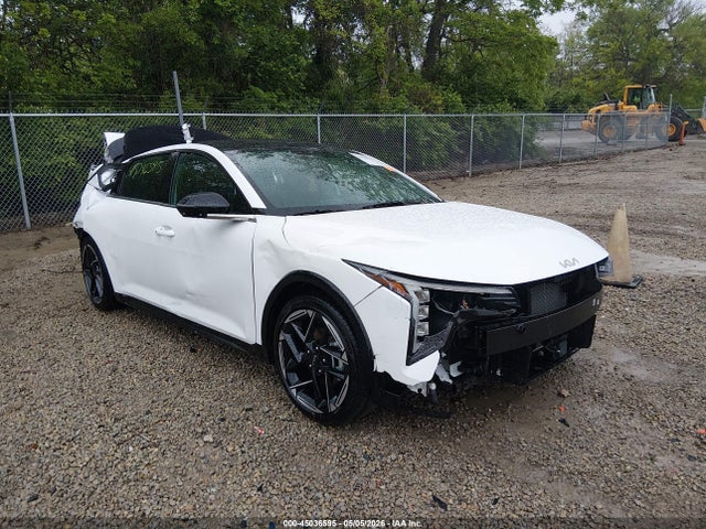 Salvage Kia K4 Image