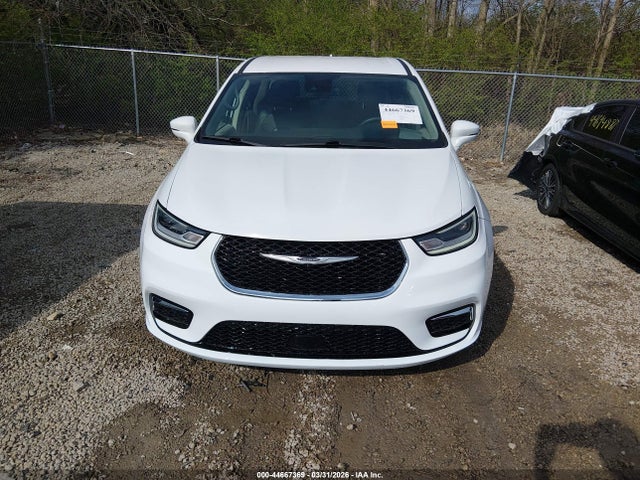 Chrysler Pacifica Touring L