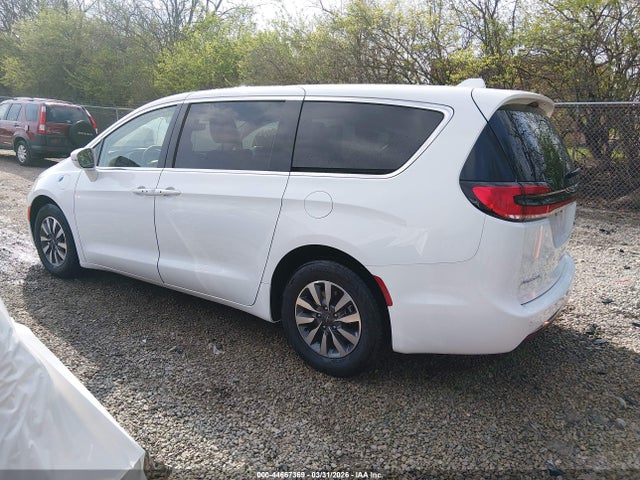 Chrysler Pacifica Touring L