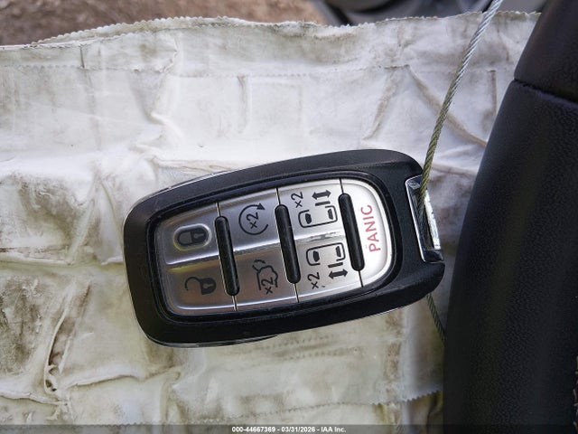 Chrysler Pacifica Touring L