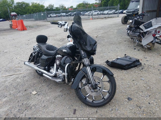 Salvage Harley-Davidson Flhxse3 Image