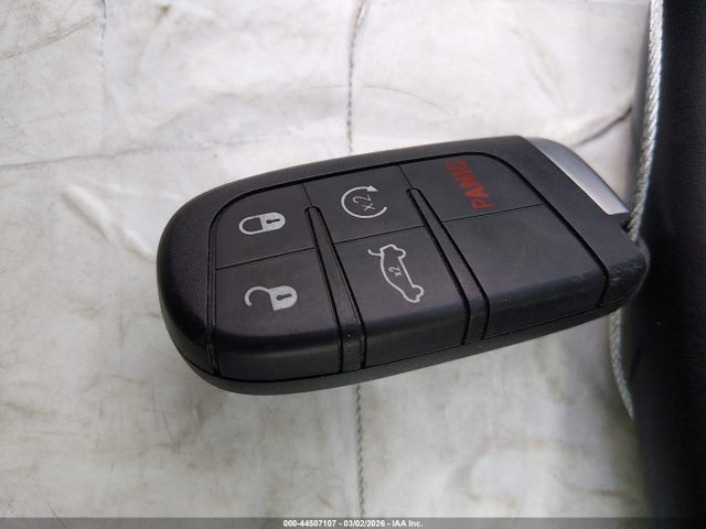 Jeep Grand Cherokee Altitude 4x2