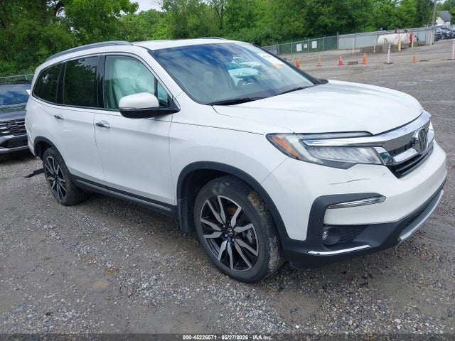 Salvage Honda Pilot Image