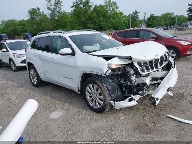 Salvage Jeep Cherokee Image
