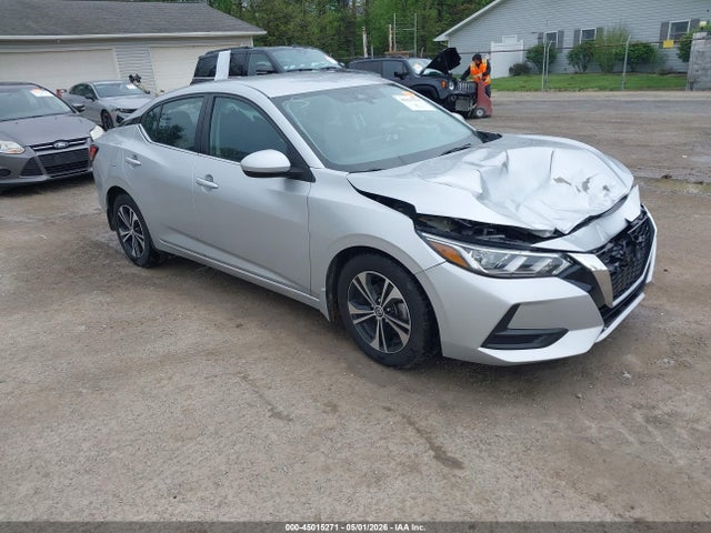 Salvage Nissan Sentra Image