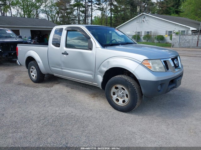 Salvage Nissan Frontier Image