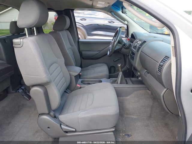 Nissan Frontier Xe