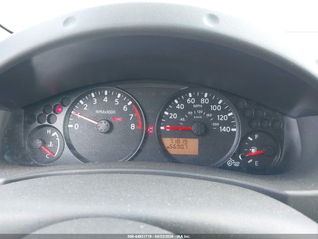 Nissan Frontier Xe
