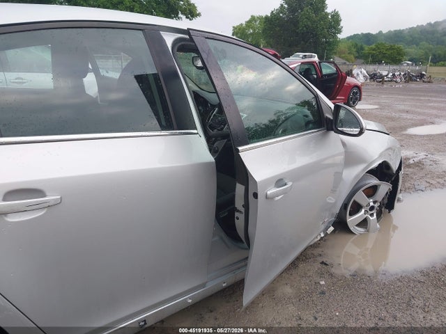 Chevrolet Cruze 1lt Auto