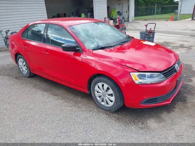 Salvage Volkswagen Jetta Image