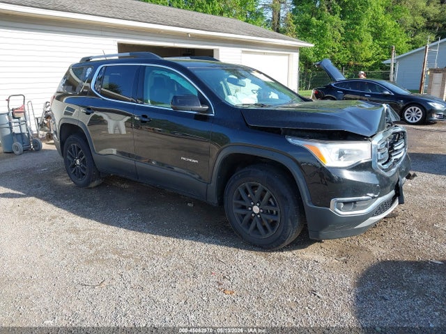 Salvage GMC Acadia Image