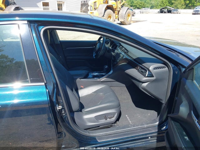 Toyota Camry Xle