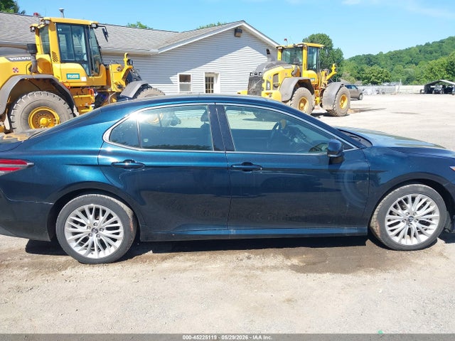 Toyota Camry Xle